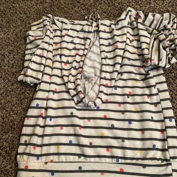 Light weight hoodie - Picture 2 of 2